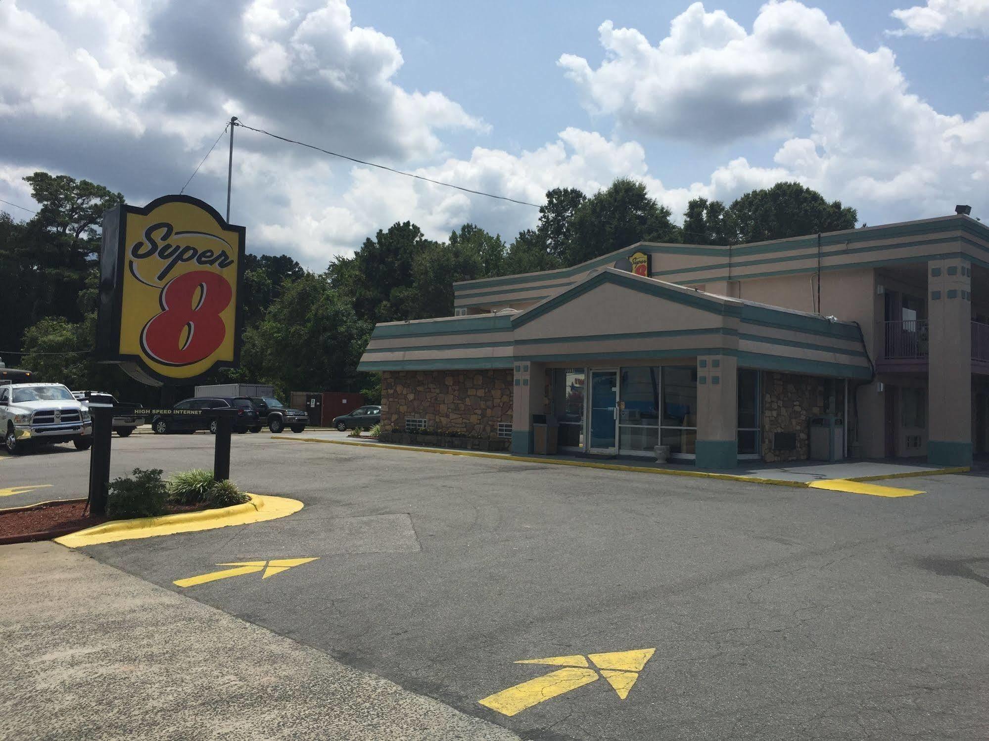 Super 8 By Wyndham Durham/University Area Nc Exterior foto